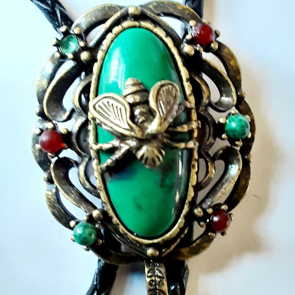 Handmade Green Stone Bee Bolo Tie Antiqued Brass Tips Black Leather Braided Cord